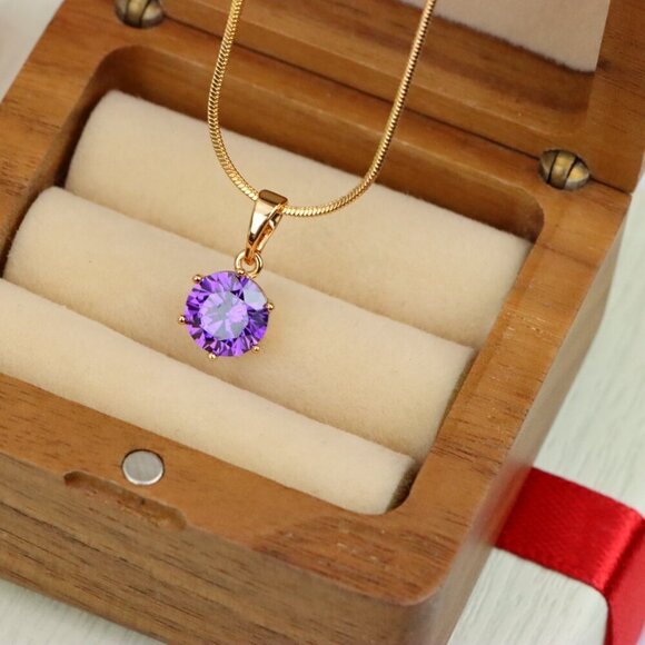 "Radiant Purple Round Pendant with Gold Plating for Elegant Style, XPPT1672 - Picture 5 of 13